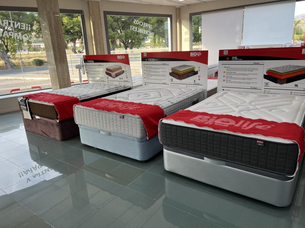 tienda-cliente-moreno-repiso-biolife-dreamland-colchones-high